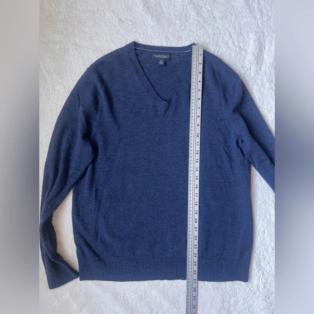 Banana Republic Navy Blue V-Neck Merino Wool Sweater Men Size XL
